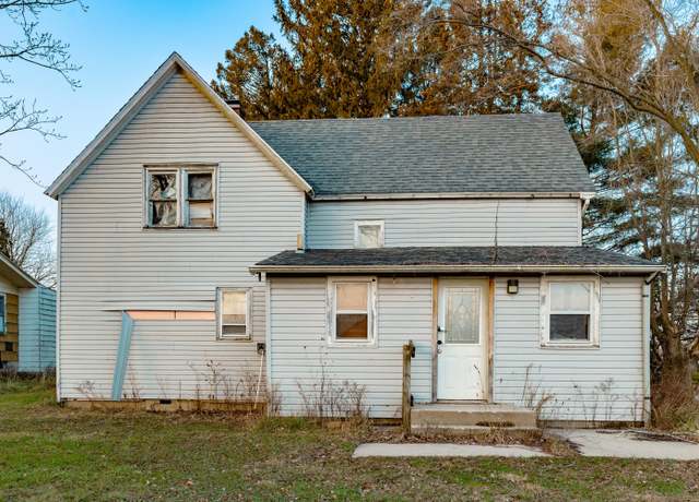 Property at 11412 Wilson Rd, New Buffalo, MI 49117, 6 beds, 1 bath