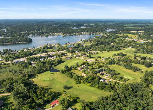Property at 10374 Heatherlawn Ct, Jerome, MI 49249