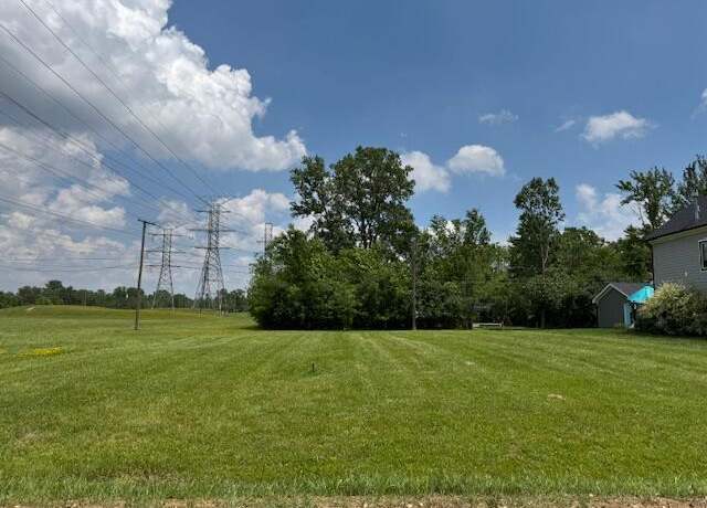 Property at 652 N Willard Rd, Canton, MI 48187