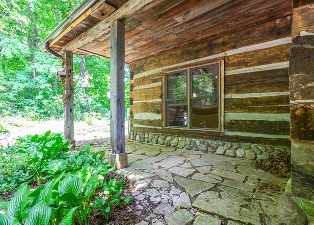 Property at 1874 Yeckley Rd, Hastings, MI 49058, 4 beds, 2.5 baths