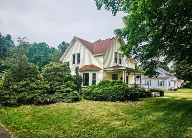 Property at 315 North St, Jonesville, MI 49250, 4 beds, 2 baths