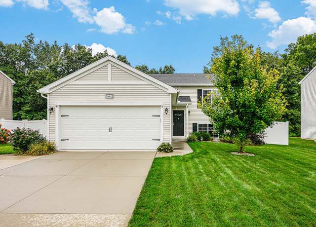 Property at 58642 Blue Stem Cir, Mattawan, MI 49071, 3 beds, 2 baths