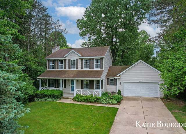 Property at 5628 Dorado Ct, Rockford, MI 49341, 4 beds, 3.5 baths