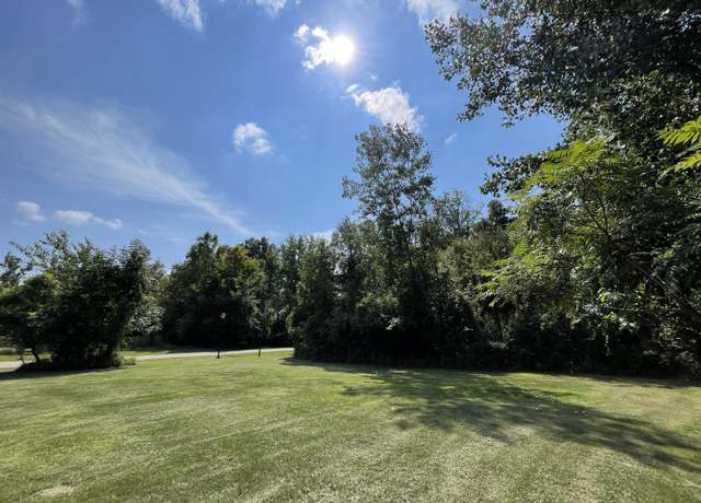 Property at 704 & 712 Courtyard Pl, Watervliet, MI 49098