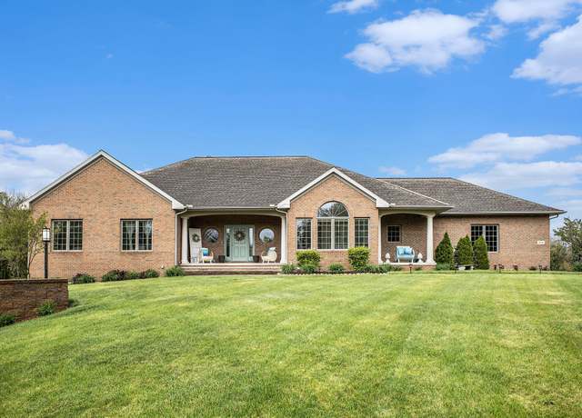 Property at 834 Joseph Ct, Chelsea, MI 48118, 4 beds, 3.5 baths