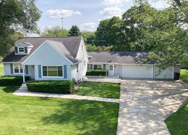Property at 503 W Gilson St, Edmore, MI 48829, 4 beds, 2.5 baths