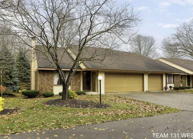 Property at 575 Cherry Ln, Holland, MI 49424, 3 beds, 2.5 baths