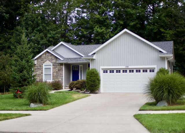 Property at 139 Evan Dr NE, Comstock Park, MI 49321, 4 beds, 3 baths
