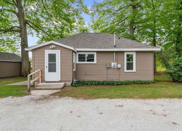 Property at 1194 Witham Rd, Muskegon, MI 49445, 1 bed, 1 bath