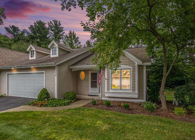 Property at 3236 Westbury Ct, Holland, MI 49424, 3 beds, 2.5 baths
