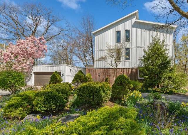 Property at 150 Higman Park Hl #1, Benton Harbor, MI 49022, 6 beds, 4 baths
