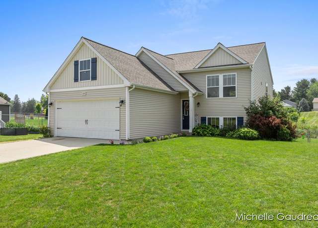 Property at 315 Minstehr Dr, Middleville, MI 49333, 3 beds, 2.5 baths