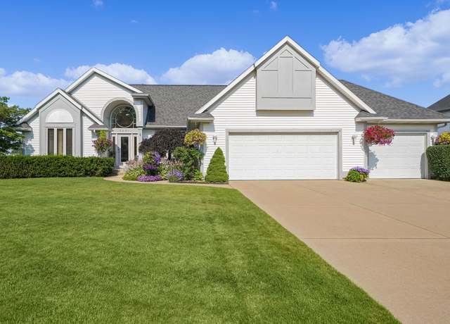 Property at 5681 Bethanne Dr SW, Wyoming, MI 49418, 5 beds, 3.5 baths