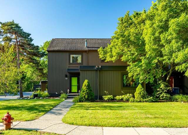 Property at 12 Haverhill Ct, Ann Arbor, MI 48105, 5 beds, 3 baths