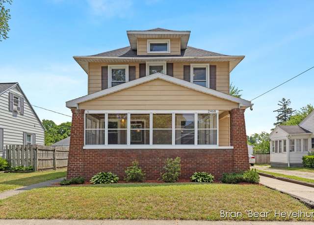 Property at 2468 Central Ave SW, Wyoming, MI 49519, 4 beds, 2 baths