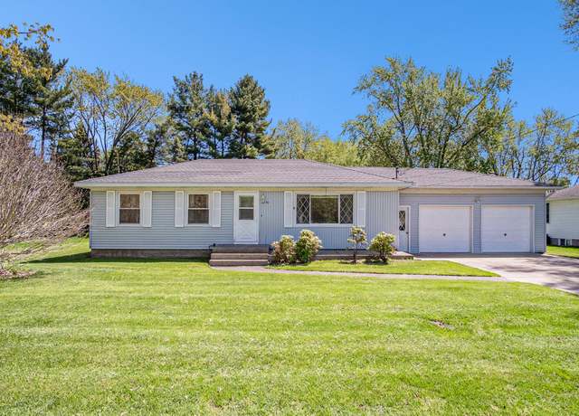Property at 6470 8th Ave, Grandville, MI 49418, 3 beds, 2 baths
