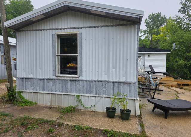 Property at 13063 17 Mile Rd, Rodney, MI 49342, 3 beds, 1 bath