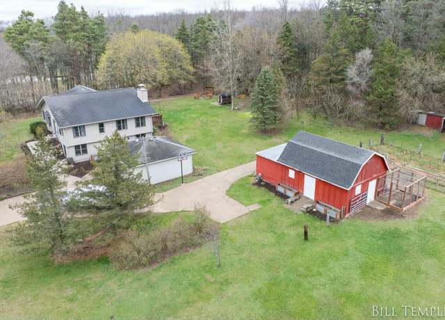 Property at 8054 Myers Lake Ave NE, Rockford, MI 49341, 5 beds, 3 baths