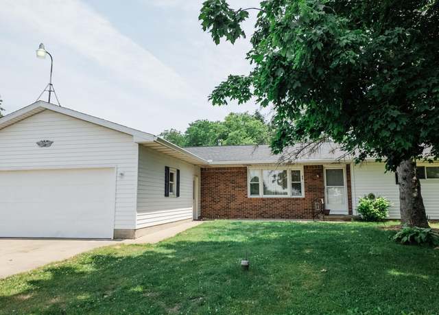 Property at 2250 Pray Rd, Charlotte, MI 48813, 3 beds, 2 baths