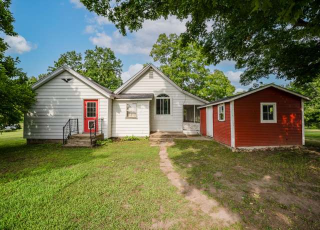Property at 87 44th St, Bloomingdale, MI 49026, 3 beds, 1.5 baths