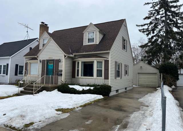 Property at 2239 Harrison Ave, Muskegon, MI 49441, 3 beds, 1.5 baths