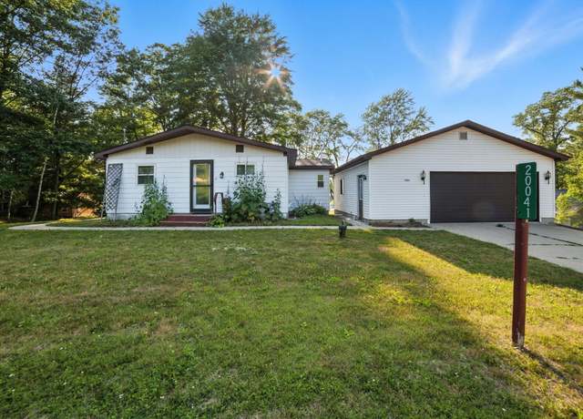 Property at 20041 E Chippewa Dr, Chippewa Lake, MI 49320, 3 beds, 2 baths