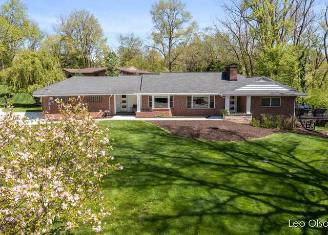 Property at 2220 Omena Ave SE, Grand Rapids, MI 49506, 3 beds, 2.5 baths