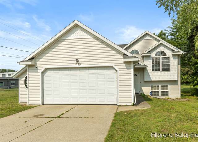 Property at 5589 Burlingame Ave SW, Wyoming, MI 49509, 4 beds, 2 baths