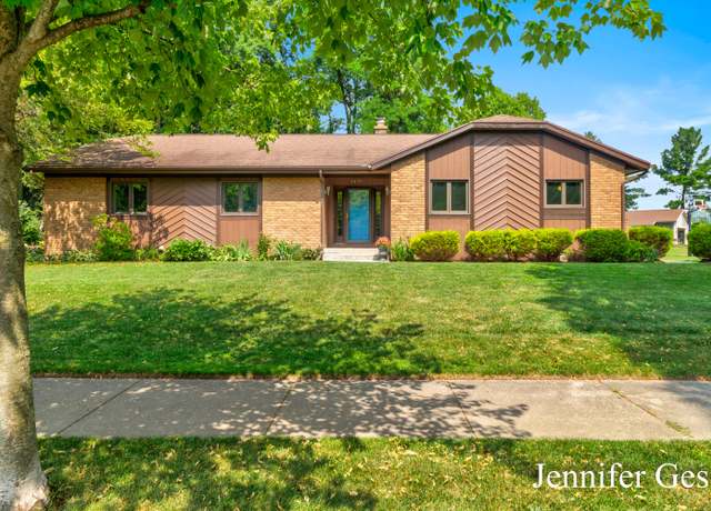 Property at 3479 Eastridge Ct NE, Grand Rapids, MI 49525, 4 beds, 2.5 baths