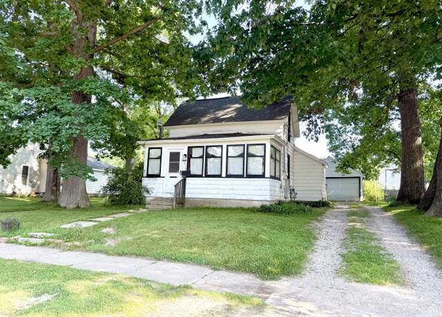 Property at 1018 Kenwood Ave, Belding, MI 48809, 3 beds, 2 baths