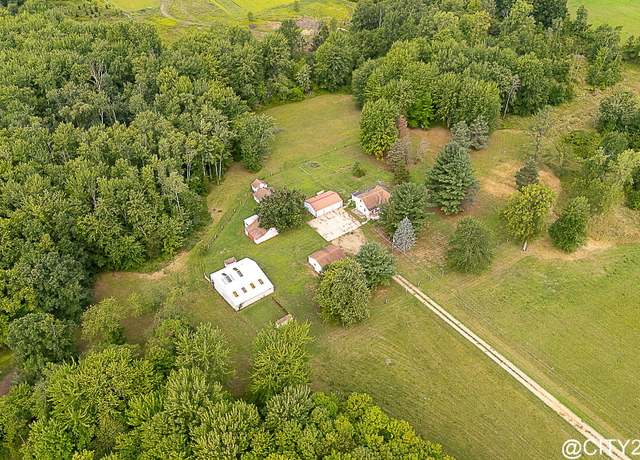 Property at 9905 52nd Ave, Allendale, MI 49401, 2 beds, 1 bath