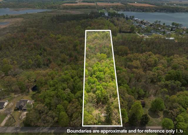 Property at 22981 N Shore Dr, Edwardsburg, MI 49112