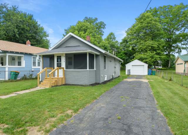 Property at 435 N Kendall St, Battle Creek, MI 49037, 2 beds, 1 bath