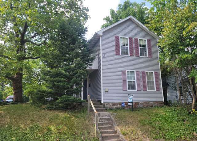 Property at 560 Lydia St NE, Grand Rapids, MI 49503, 3 beds, 1 bath