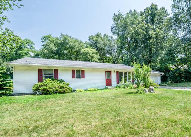 Property at 1601 S 15th St, Niles, MI 49120, 3 beds, 2 baths