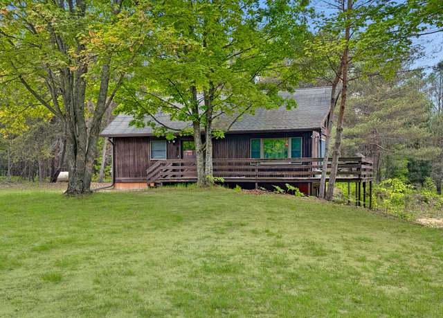 Property at 21888 210th Ave, Tustin, MI 49688, 4 beds, 2 baths