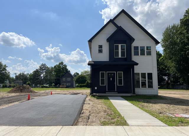 Property at 105 Lester Ave, Dowagiac, MI 49047, 3 beds, 1.5 baths