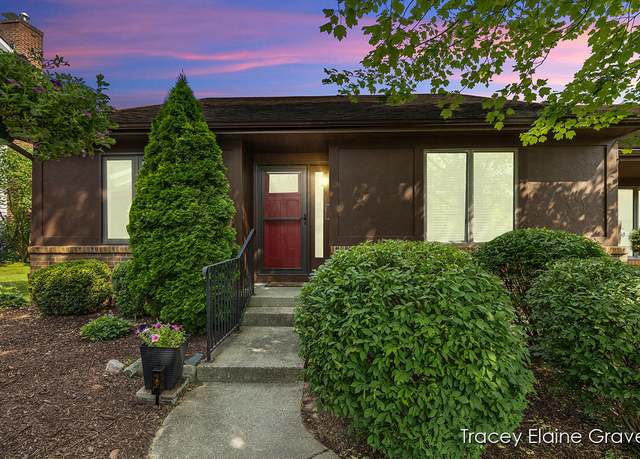 Property at 6305 Greenway Dr SE #51, Grand Rapids, MI 49546, 2 beds, 2 baths