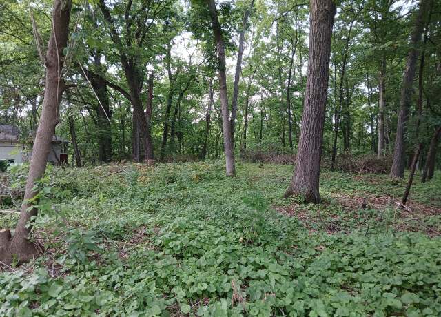 Property at 1272 Westlake Woods Drive Dr, Springfield, MI 49037