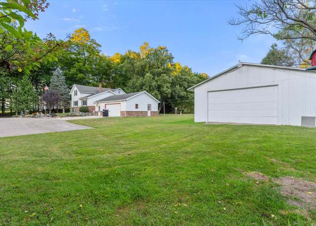 Property at 25723 Mckenzie St, Dowagiac, MI 49047, 3 beds, 2 baths