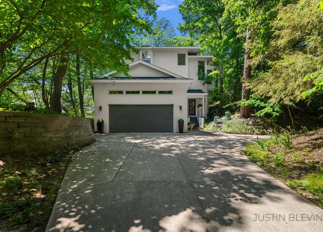 Property at 17531 Mountain Plat Dr, Grand Haven, MI 49417, 3 beds, 3.5 baths