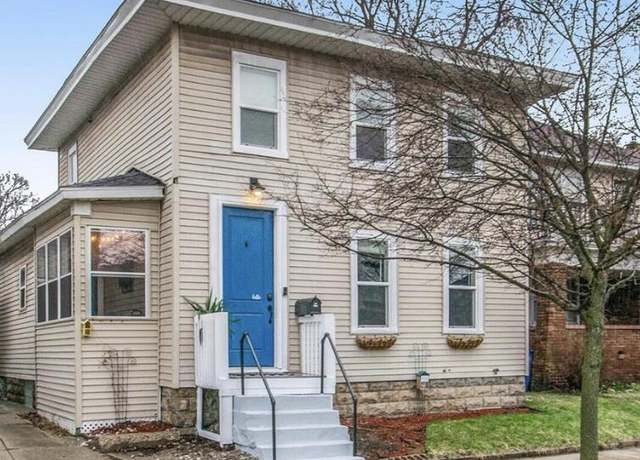 Property at 509 Coit Ave NE, Grand Rapids, MI 49503, 3 beds, 2 baths