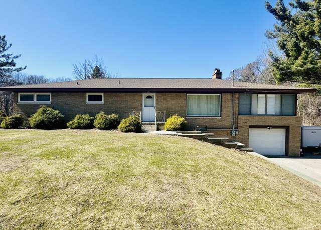 Property at 4065 Towner St, Muskegon, MI 49444, 4 beds, 2 baths