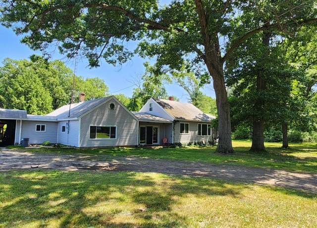 Property at 4895 E Apple Ave, Muskegon, MI 49442, 2 beds, 1 bath