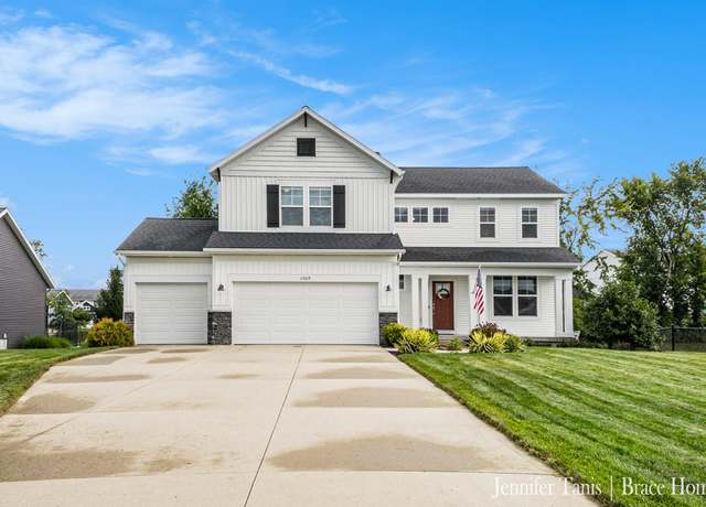 Property at 3369 Rosewood St, Hudsonville, MI 49426, 5 beds, 3.5 baths