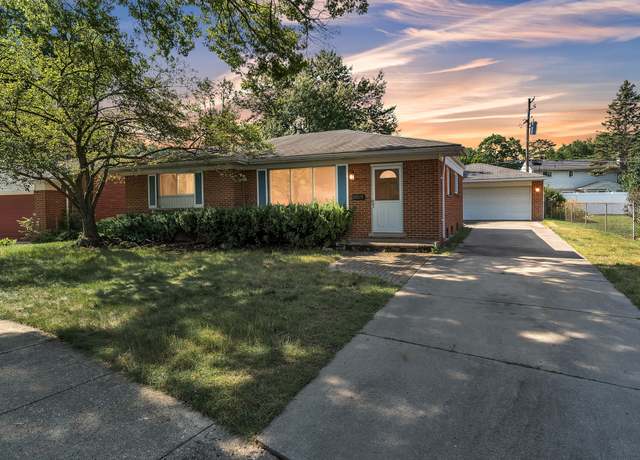 Property at 32619 Oakley St, Livonia, MI 48154, 3 beds, 1.5 baths