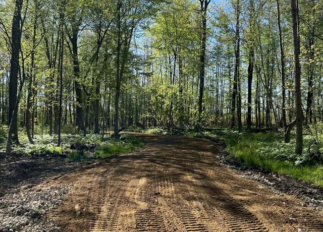 Property at 34880 72nd St, Covert, MI 49043