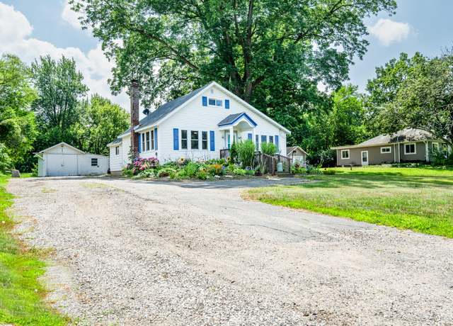 Property at 7364 Red Arrow Hwy, Watervliet, MI 49098, 3 beds, 1 bath
