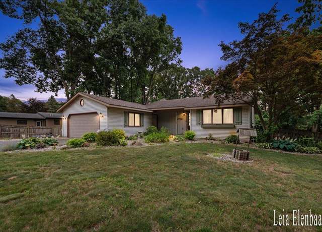Property at 4712 Shank St NE, Rockford, MI 49341, 3 beds, 2 baths