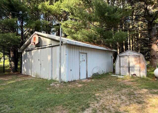 Property at 1422 E Monroe St, White Cloud, MI 49349, 3 beds, 2 baths